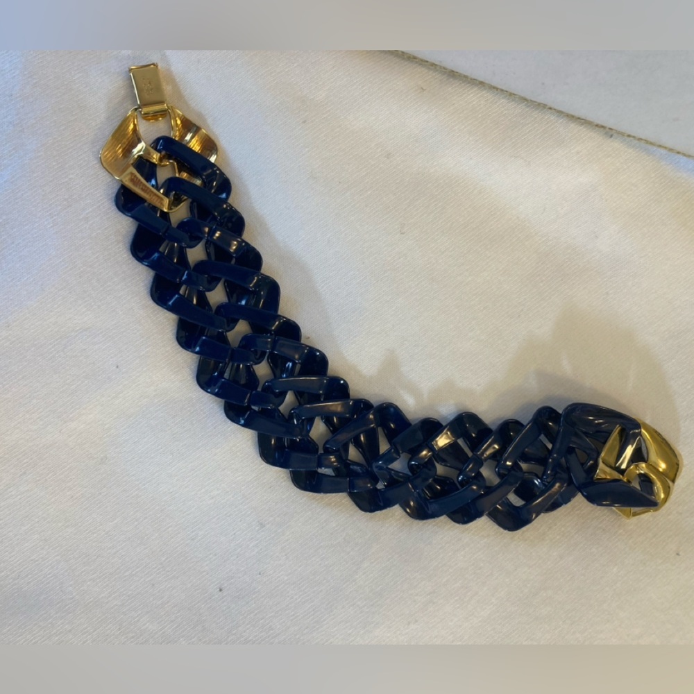 Napier Vintage Navy Blue Enameled Chain Link Bracelet Gold Tone - Picture 3 of 10
